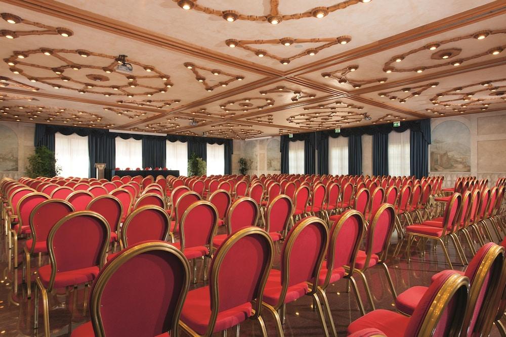 Grand Hotel Trento Esterno foto