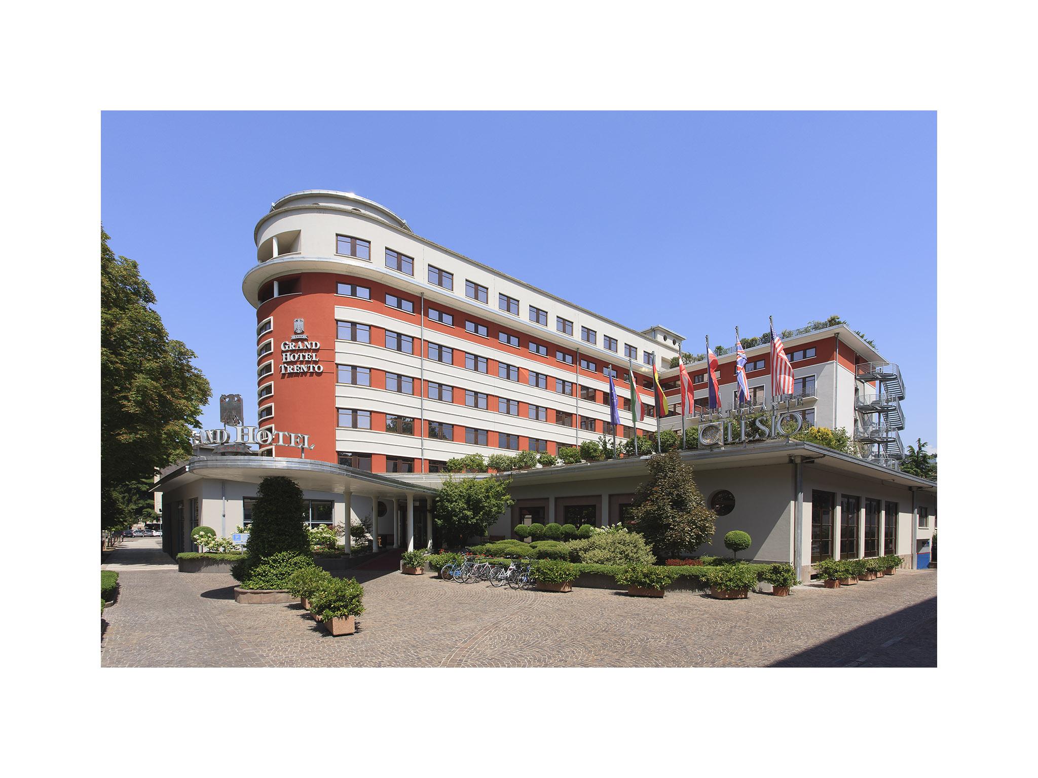 Grand Hotel Trento Esterno foto